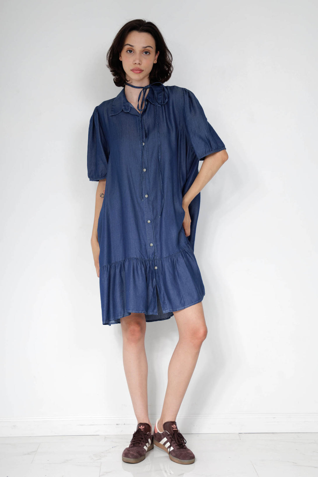 jean shirt dress, denim shirt womens outfit, blue denim outfit, HT 360 Collective,