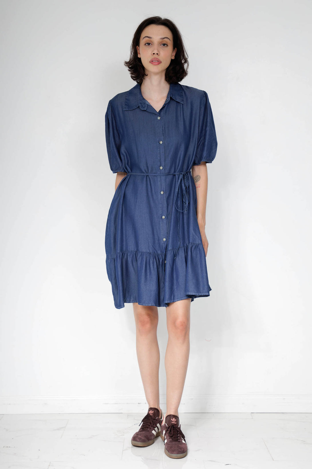 all denim outfit, HT 360 Collective, women's jean shirt dress, women denim shirt outfit,